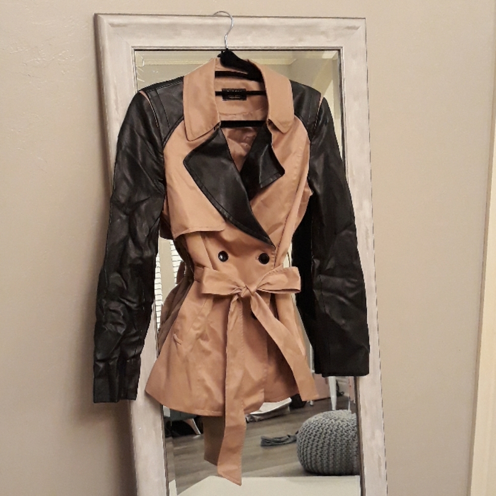 Lether trench coat
